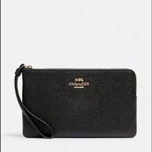 Dark Green Coach Small Wristlet New Without Tags